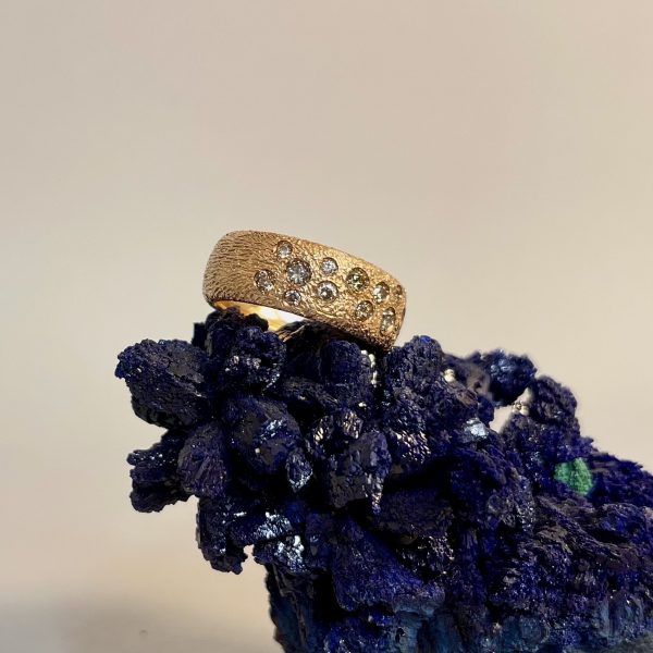 Anello in oro rosso con diamanti brown - immagine 2