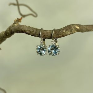 orecchini in oro bianco con acquamarina e diamanti