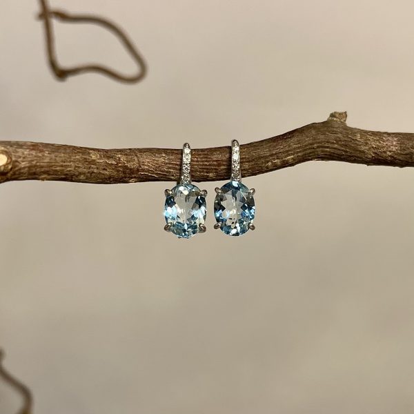 orecchini in oro bianco con acquamarine e diamanti