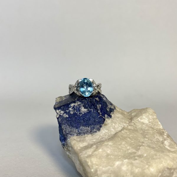 anello acquamarina e diamanti