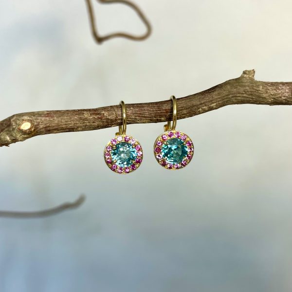 Orecchini con zircone blu e zaffiri rosa - immagine 3