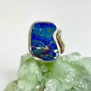 Anello con Opale e diamanti brown